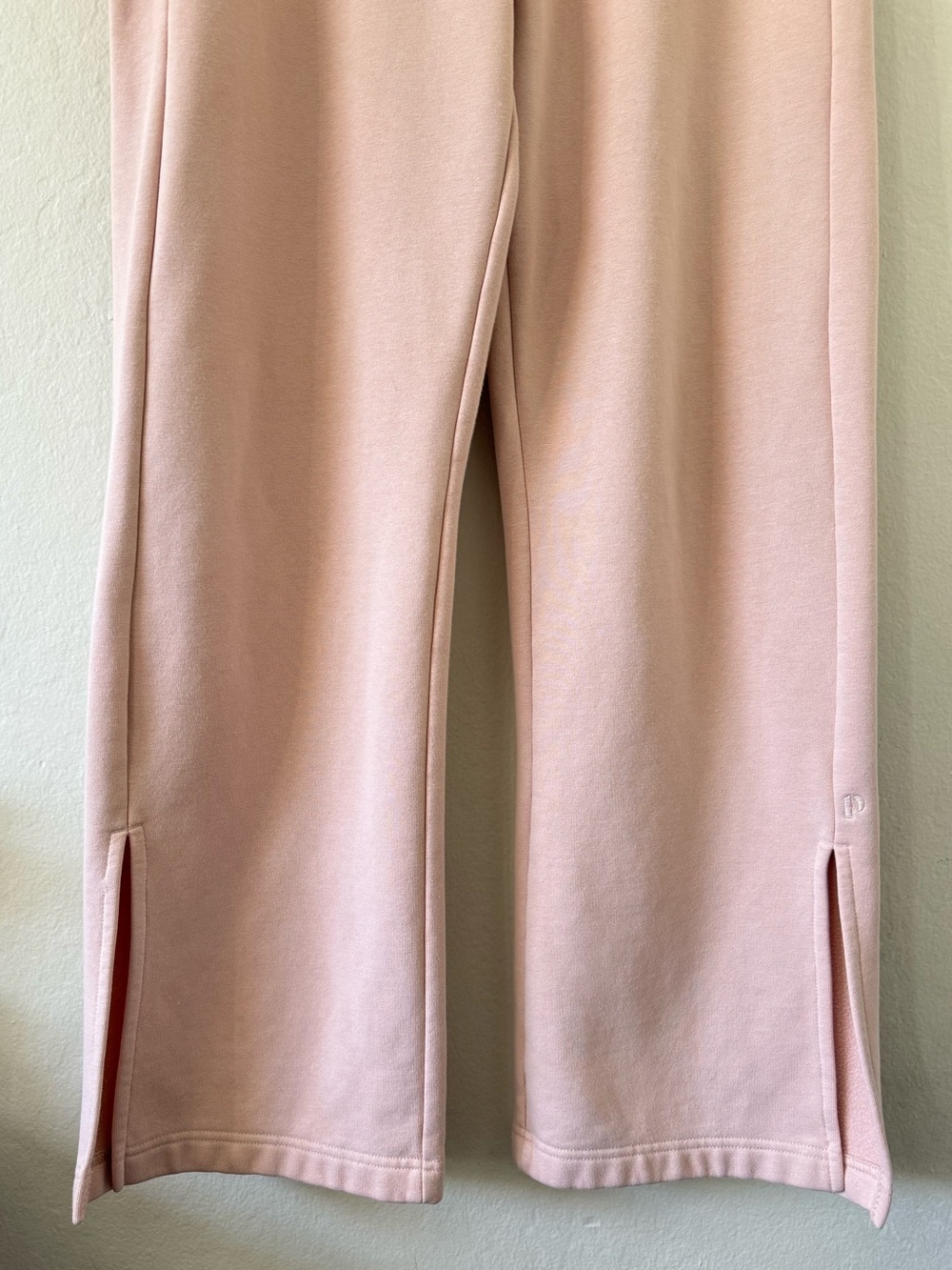 Pact Courtside Pink Split Hem Organic Cotton Fleece Sweatpants Wide Leg SZ Large - Picture 10 of 13